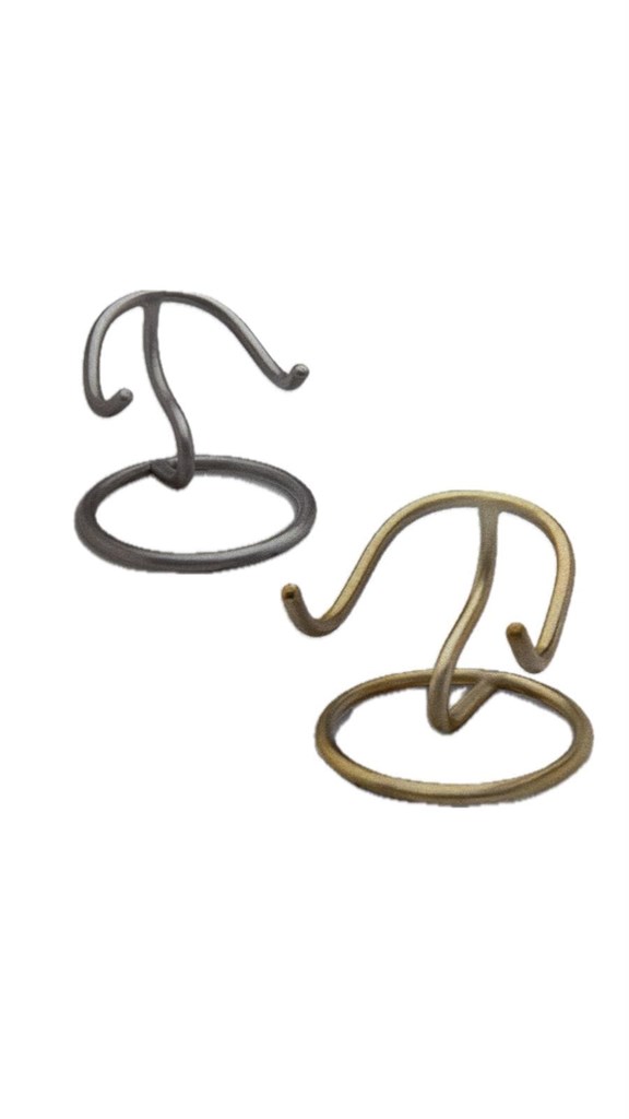 Foto 3 Urna conmemorativa en forma de corazón con soporte decorativo.